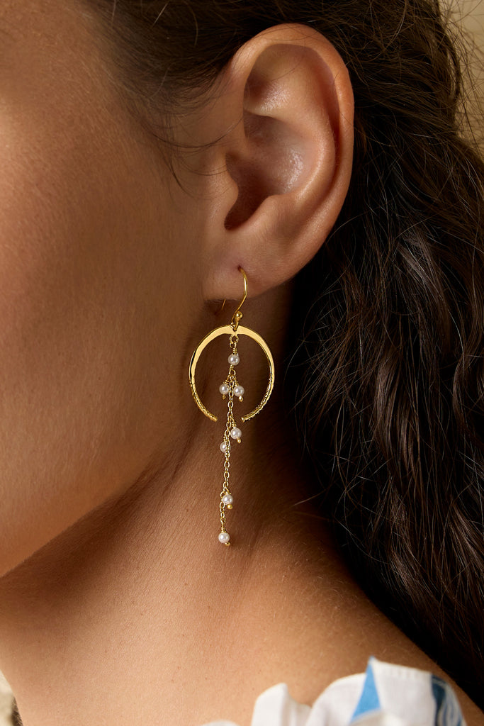 Banyan Moonlight Pearl Drop Gold Earrings the secret garden UK